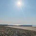 APPARTAMENTO ROSSO - OVER THE RAINBOW APARTMENTS - LIDO di JESOLO -4 POSTI LETTO