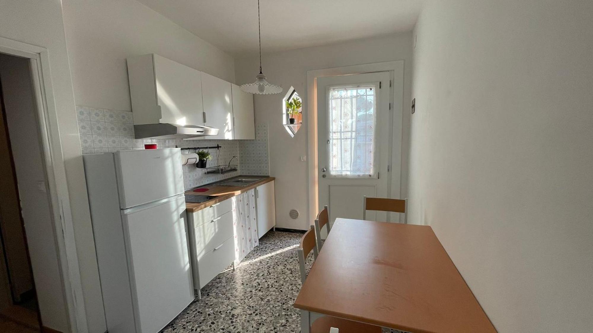 Rosso - Over The Rainbow - -check In And Check Out On Saturday Lido di Jesolo