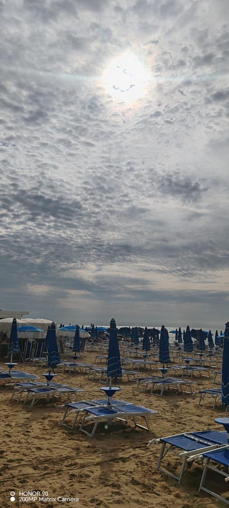 Rosso - Over The Rainbow - -check In And Check Out On Saturday Appartamento *