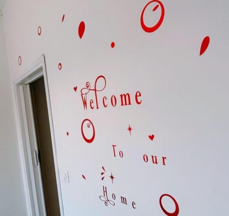 Rosso - Over The Rainbow - -check In And Check Out On Saturday