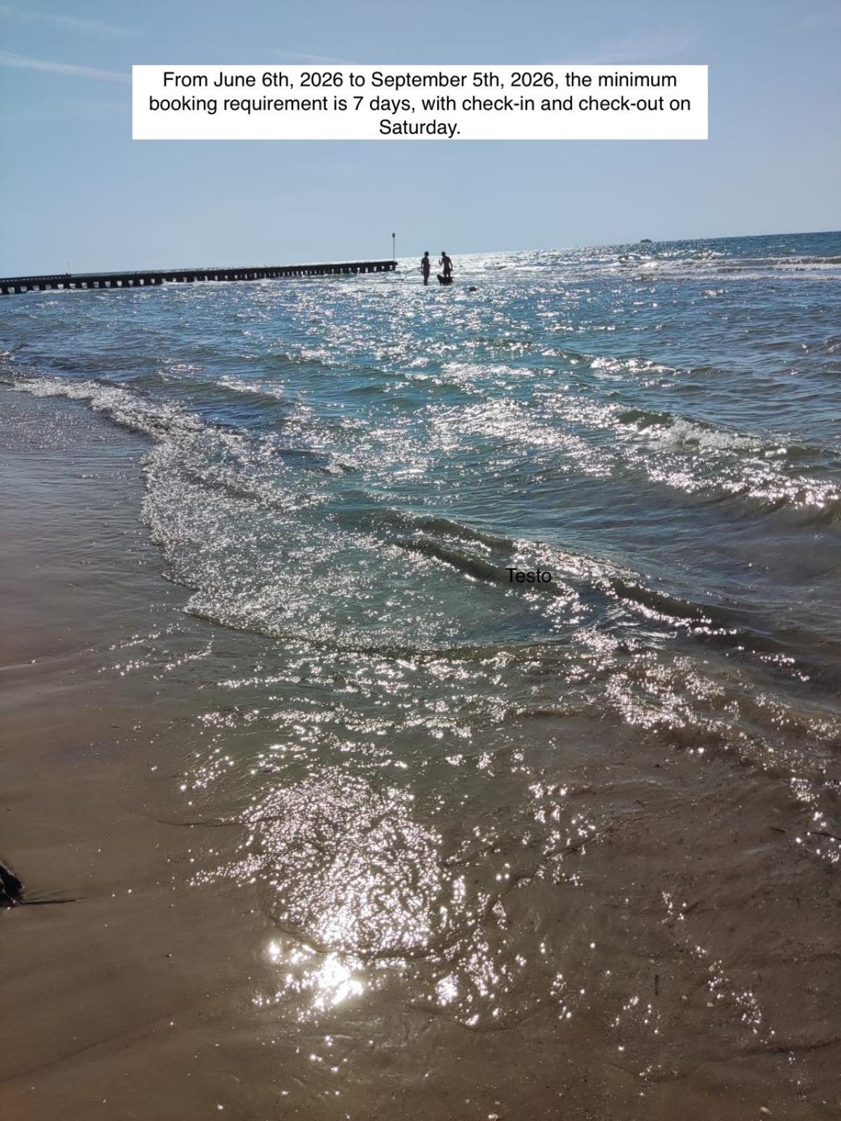 Appartamento Rosso - Over The Rainbow - -check In And Check Out On Saturday Lido di Jesolo