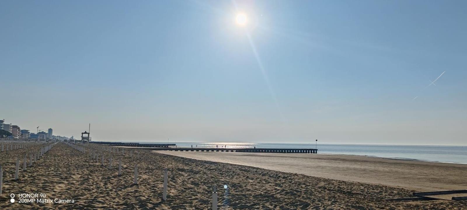 Rosso - Over The Rainbow - -check In And Check Out On Saturday